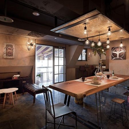 Ximen Wow Hostel Taipei Bagian luar foto